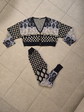 Free People Patterned V-Neck Cropped Knit Sweater And Leggings